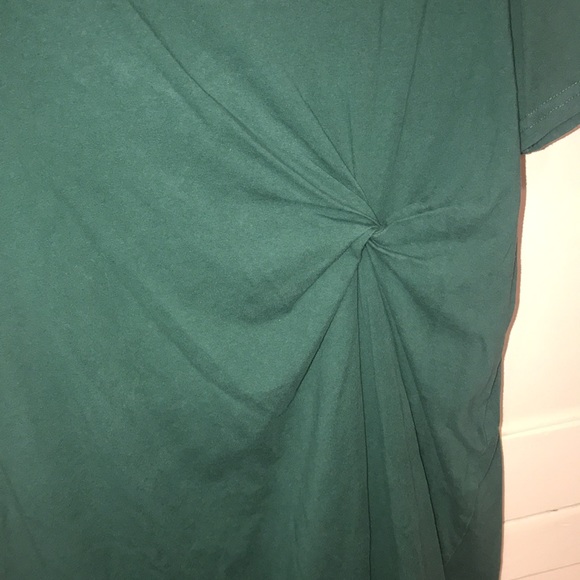 BEAUTIFUL GREEN KNOTTED T-SHIRT DRESS - Picture 2 of 4